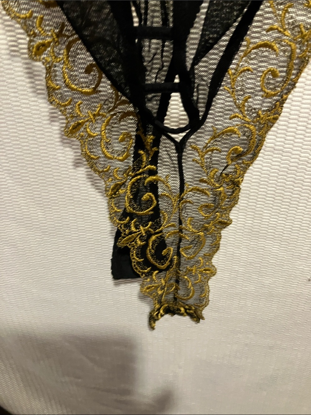 Lingerie black with gold trim - Picture 6 of 9